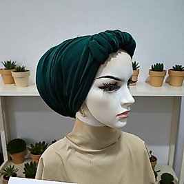 Zümrüt büzgü bant detayli bone