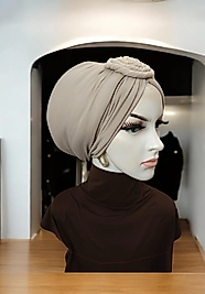 Bej gül detaylı bone