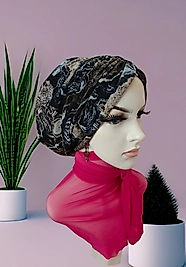 Desenli tüllü bone